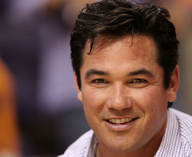 Dean Cain plays Head Coach Davenport