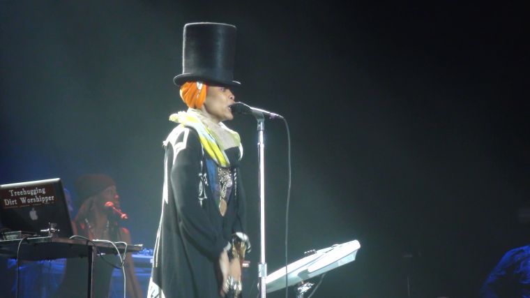 Erykah Badu @ Majic Under The Stars