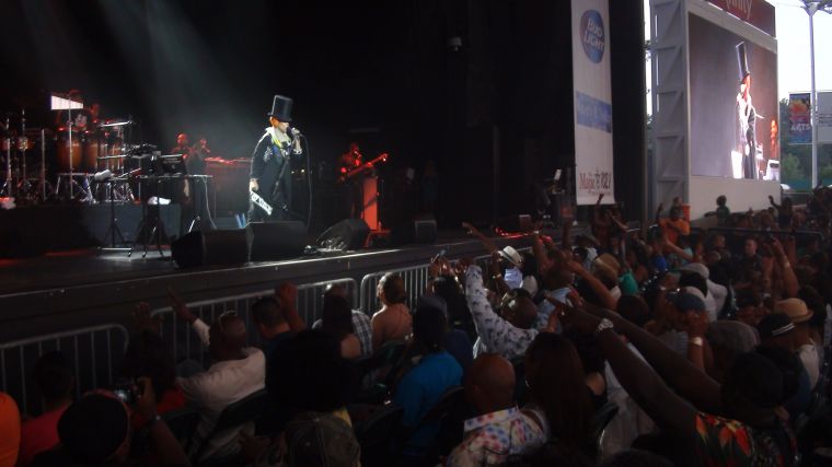 Erykah Badu @ Majic Under The Stars