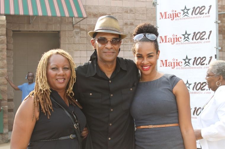 Hanging Out @ Majic Under The Stars