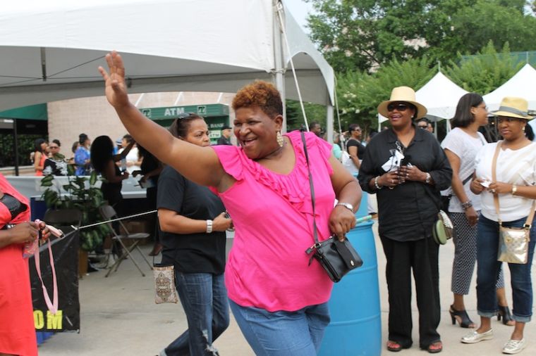 Hanging Out @ Majic Under The Stars