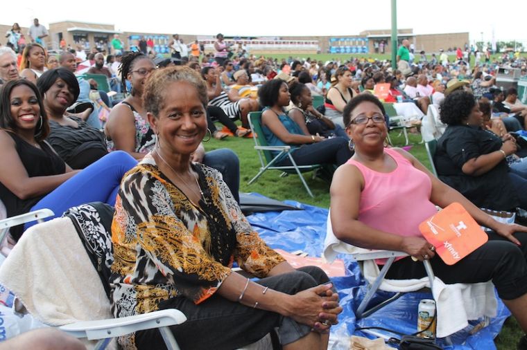 Hanging Out @ Majic Under The Stars