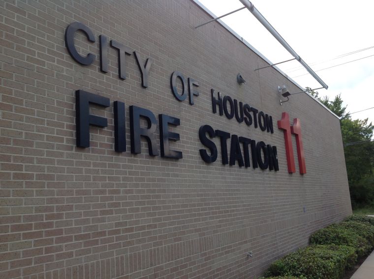 Houston Rockets and Papa John’s Pizza Honor Firefighters on September 11th