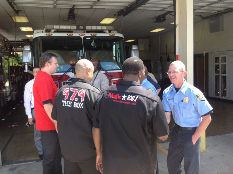 Houston Rockets and Papa John’s Pizza Honor Firefighters on September 11th