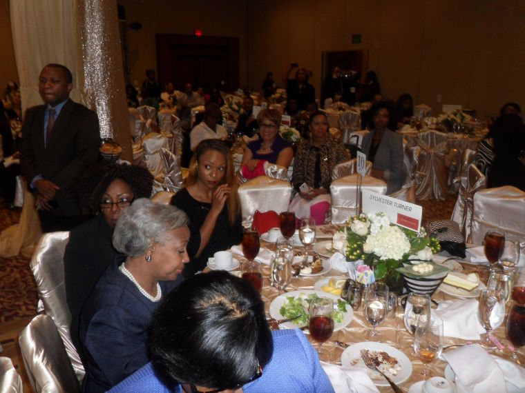 TWEF 8th Annual Woman & Money Leadership Luncheon