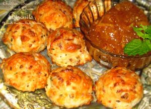 Cheddar Bacon & Fresh Chive Biscuits 002