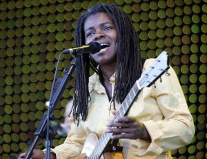 US singer Tracy Chapman performs during