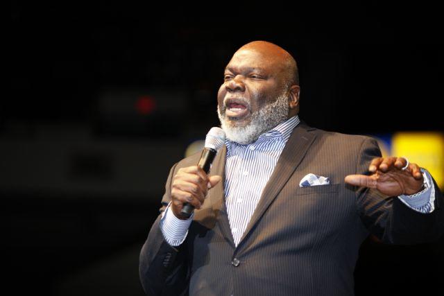 T.D. Jakes At Transformation 2015