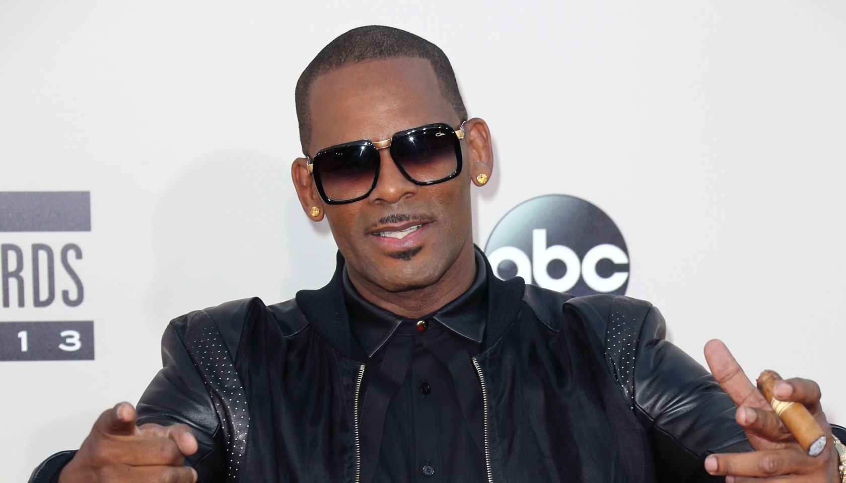 2013 American Music Awards - Arrivals