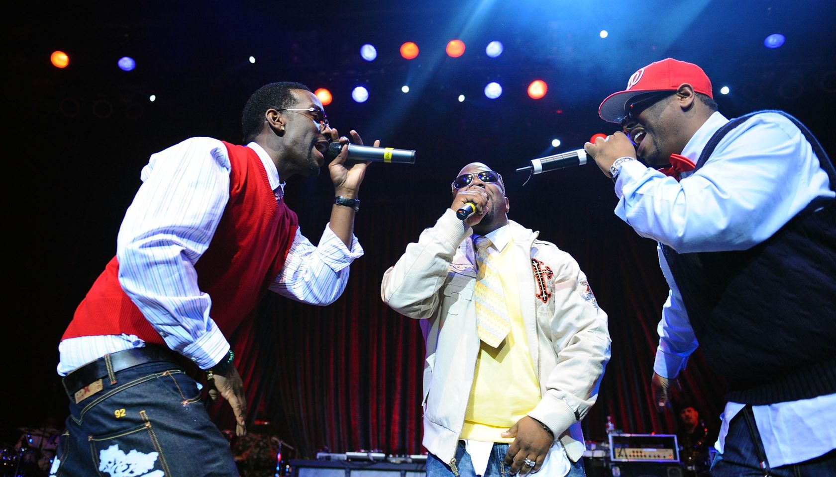 4th Annual Peapod Foundation Benefit Concert - Inside