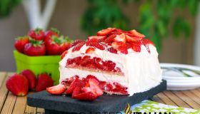 Strawberry Shortcake No-Bake Icebox Cake