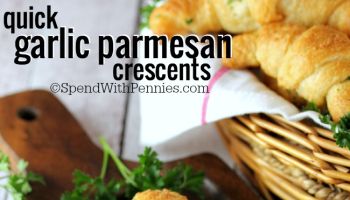 Quick Garlic Parmesan Crescent Rolls