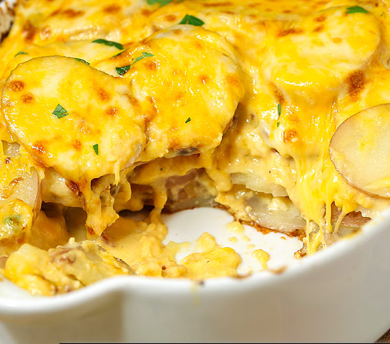 Cheesy Potatoes Au Gratin