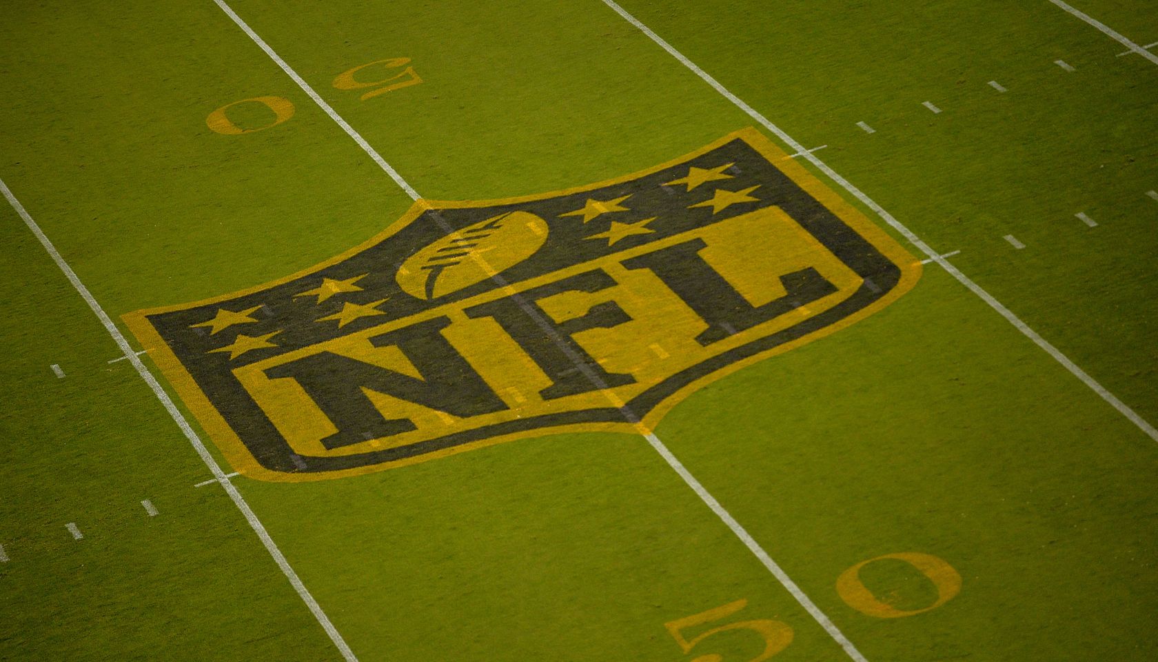 Philadelphia Eagles v Carolina Panthers