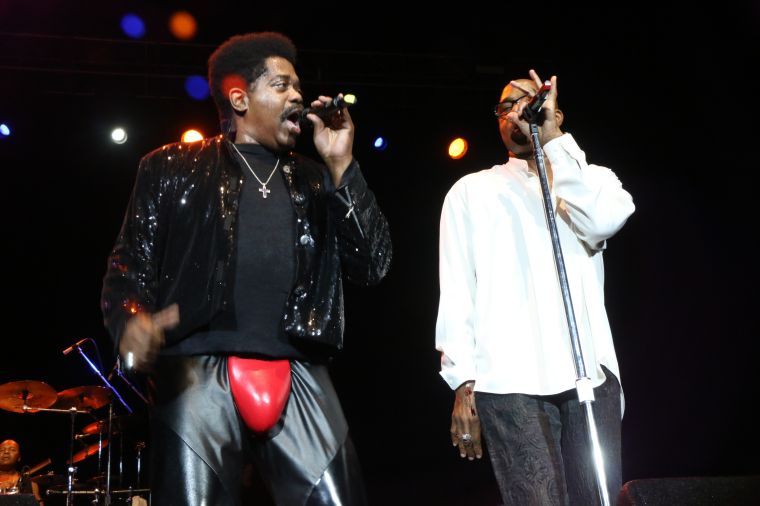 Majic Under The Star (Cameo)