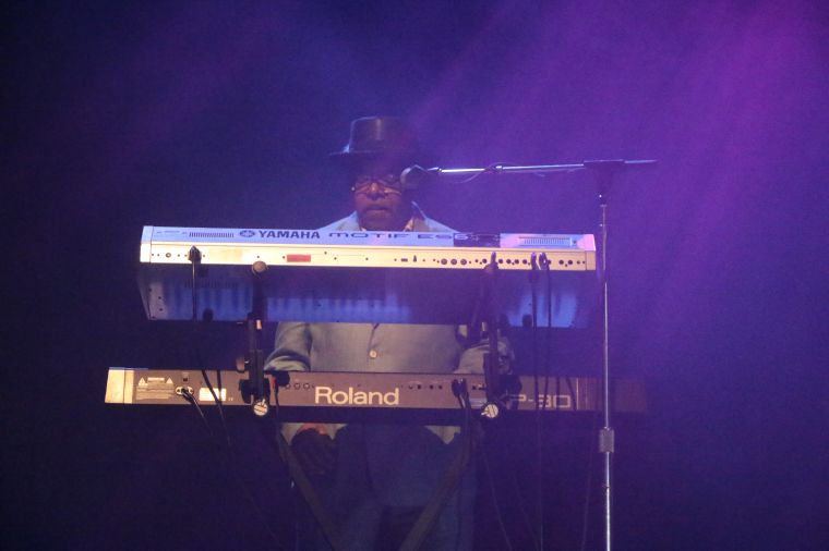 Majic Under The Stars (Midnight Star)