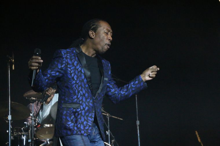 Majic Under The Stars (Midnight Star)