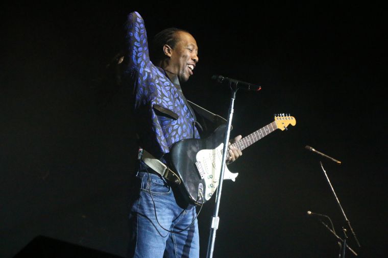 Majic Under The Stars (Midnight Star)