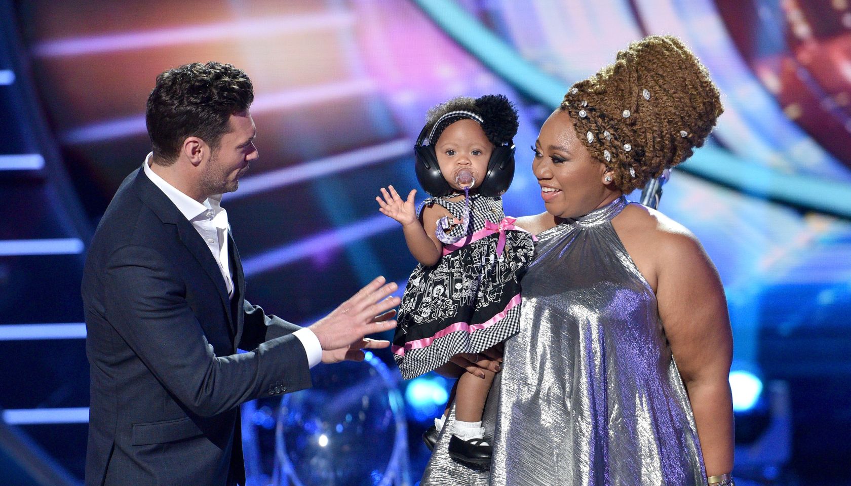 FOX's 'American Idol' Season 15 - Top 4 To 3