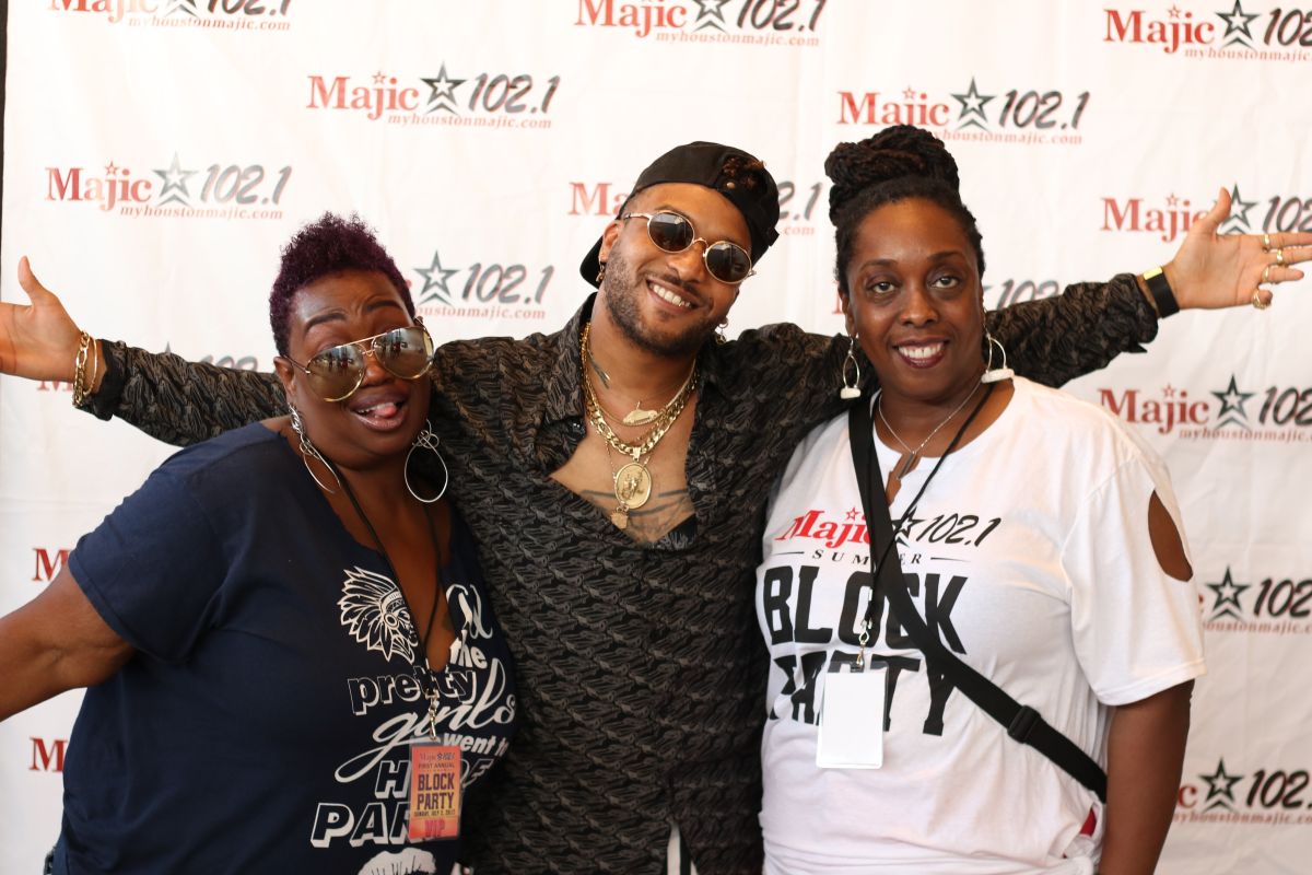 Ro James Meet & Greet