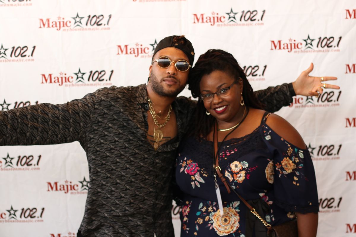 Ro James Meet & Greet