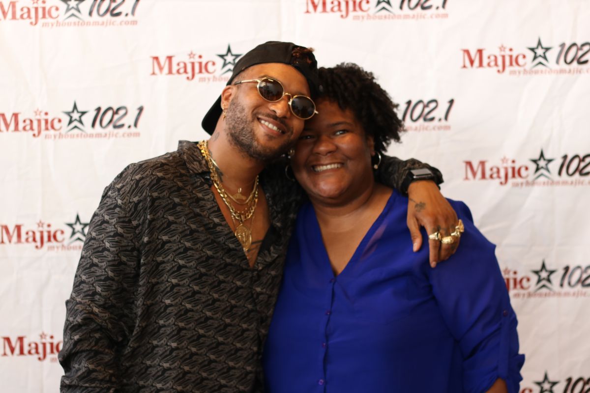 Ro James Meet & Greet