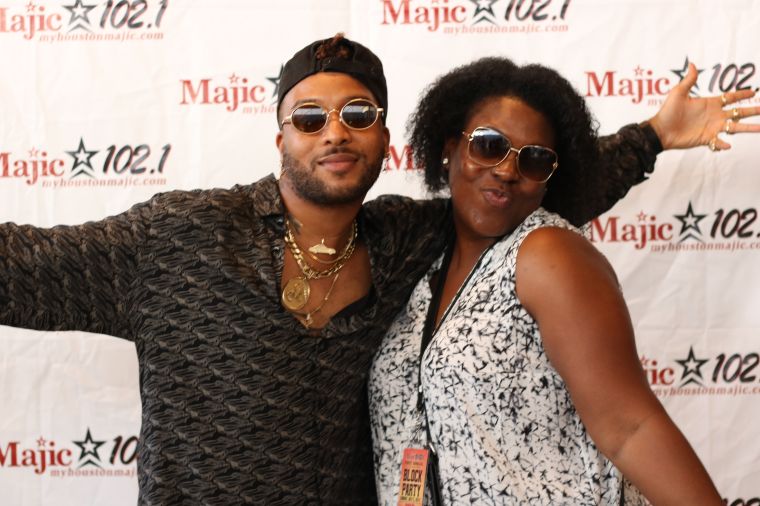 Ro James Meet & Greet