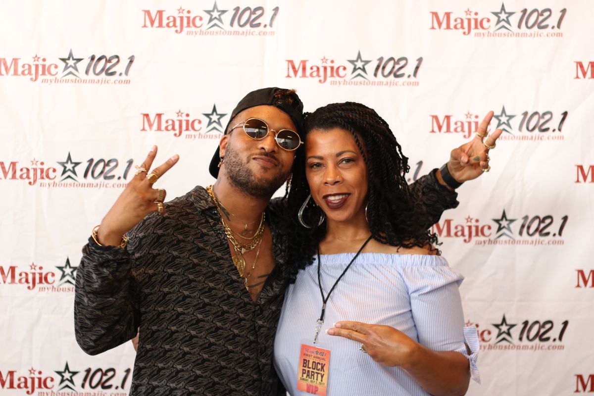 Ro James Meet & Greet
