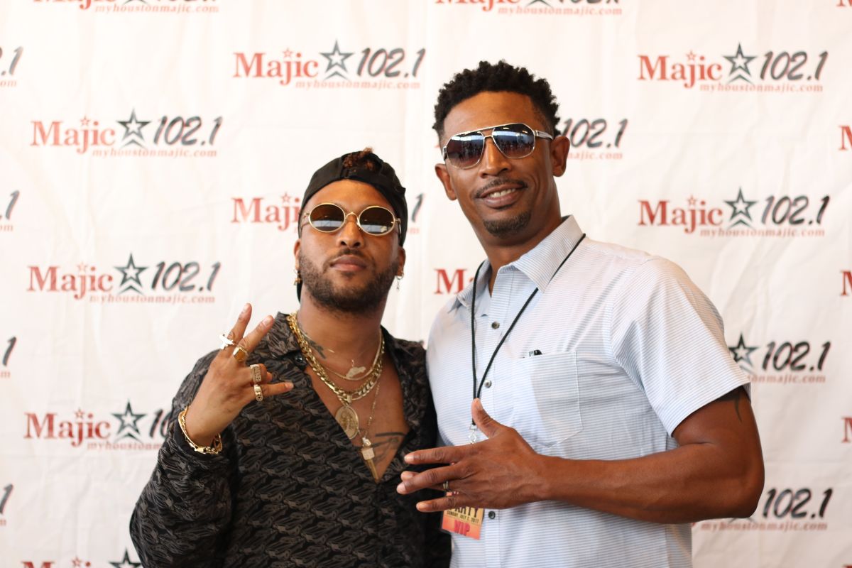 Ro James Meet & Greet