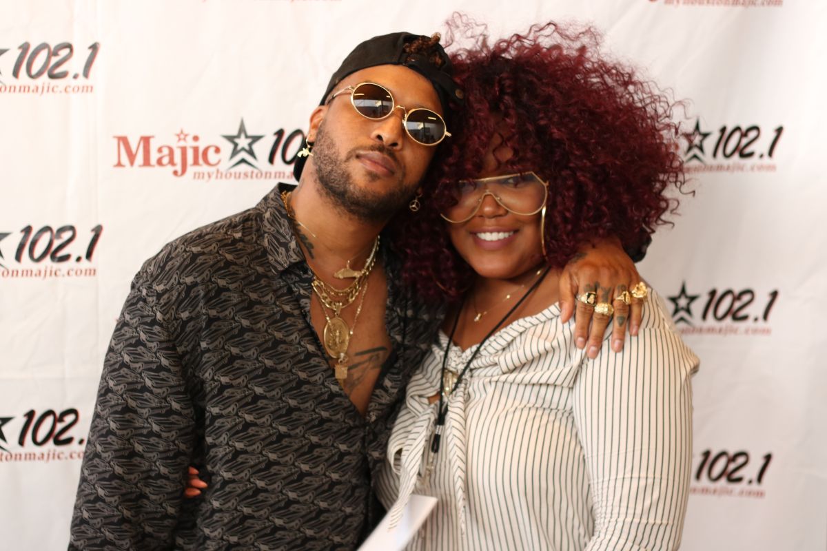 Ro James Meet & Greet