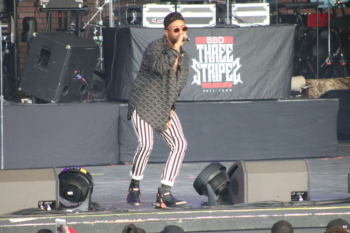 Ro James Performing at Majic's Summer Block Party