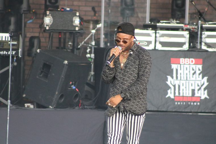Ro James Performing at Majic’s Summer Block Party