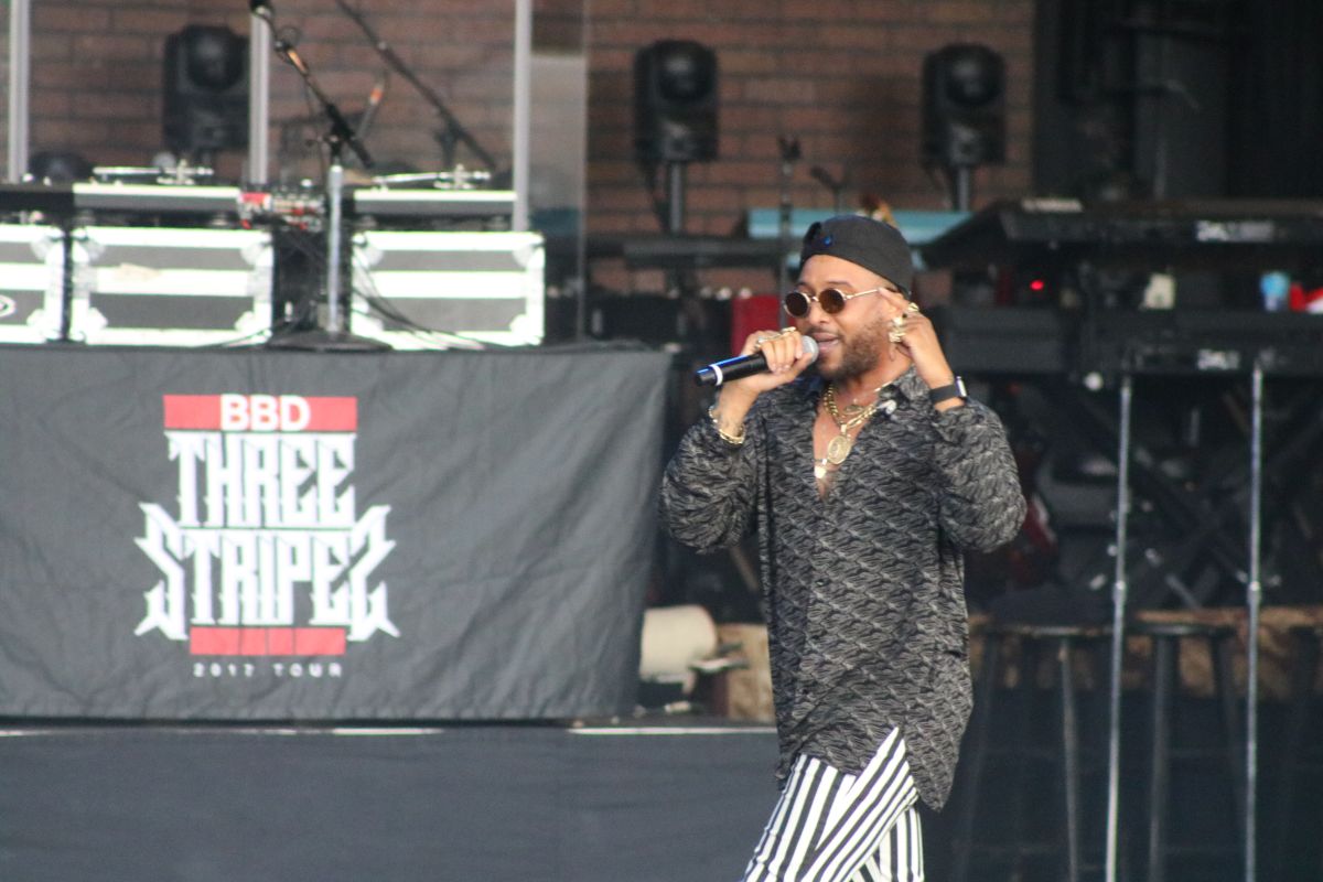 Ro James Performing at Majic's Summer Block Party