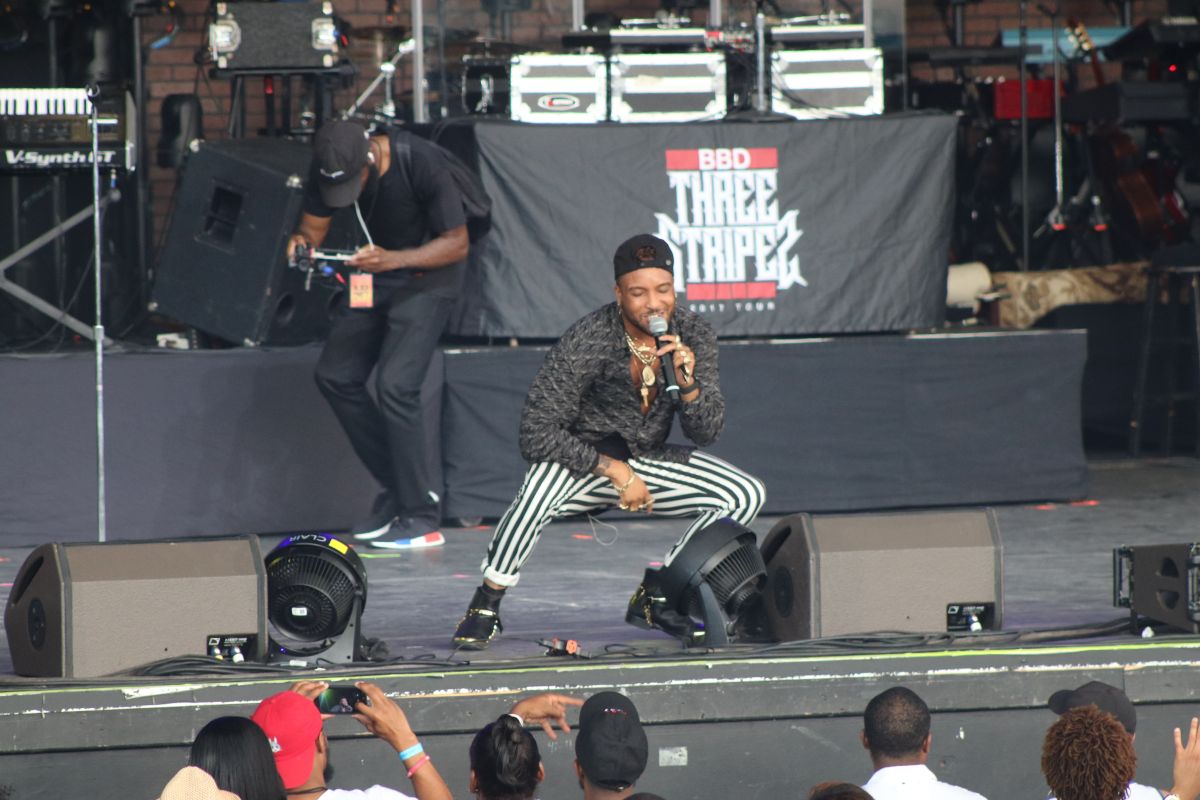 Ro James Performing at Majic's Summer Block Party