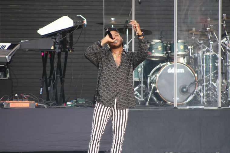 Ro James Performing at Majic’s Summer Block Party