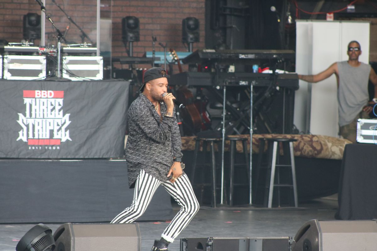 Ro James Performing at Majic's Summer Block Party
