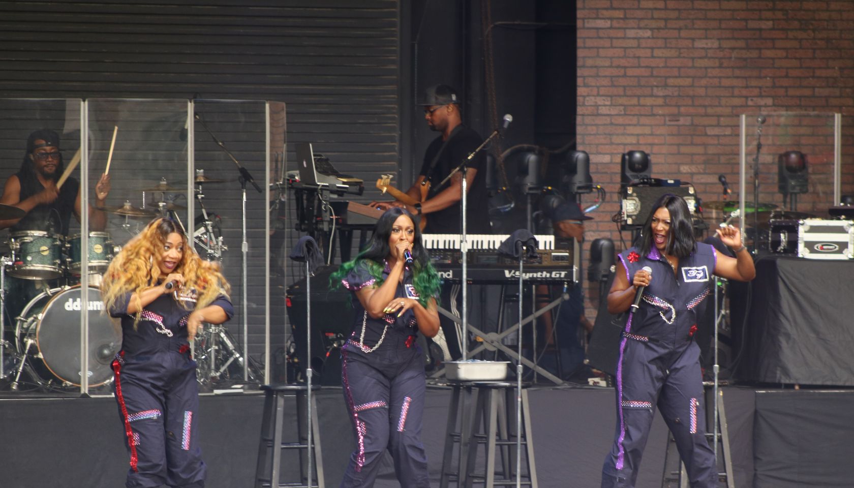 SWV Performing at Majic Summer Block Party