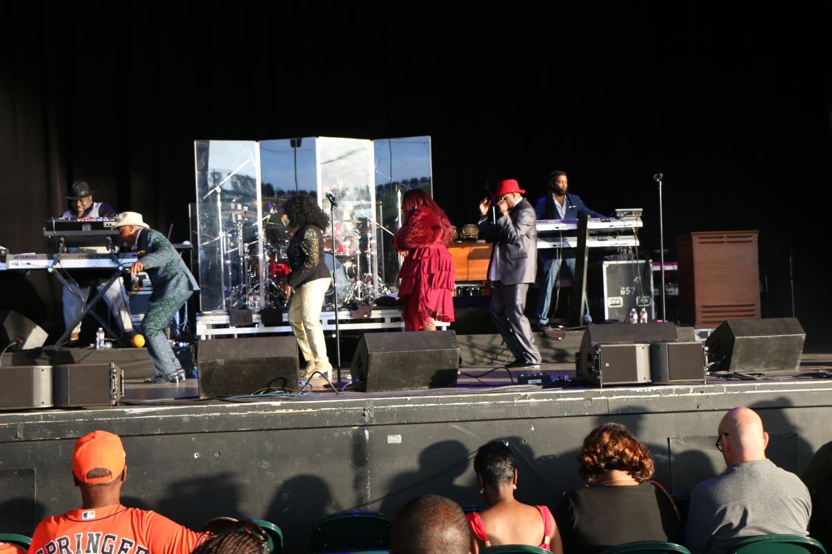 The S.O.S. Band at Majic Under The Stars