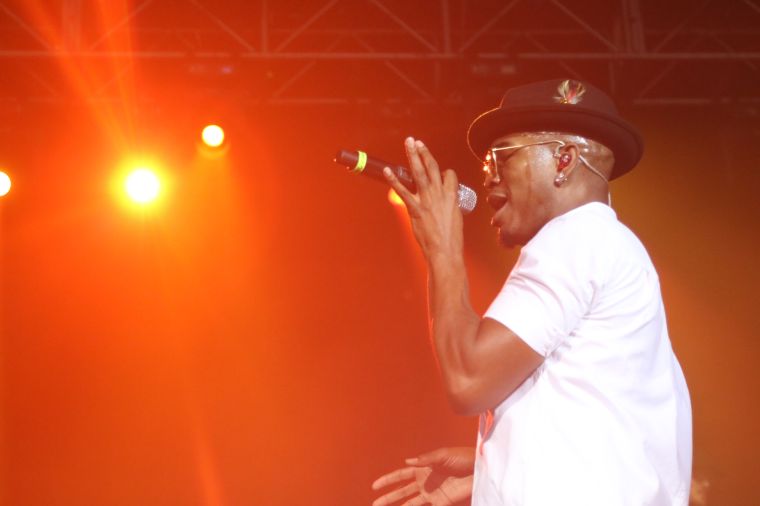 Ne-Yo -- Majic Summer Block Party