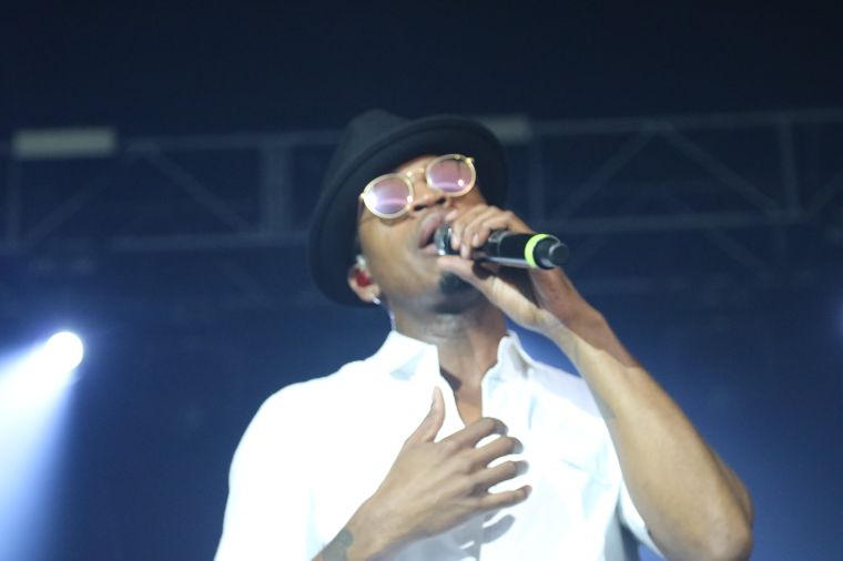 Ne-Yo -- Majic Summer Block Party