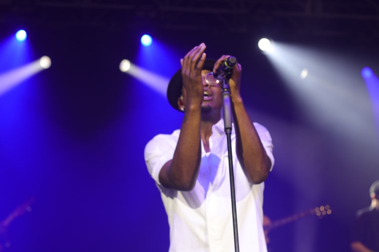 Ne-Yo -- Majic Summer Block Party
