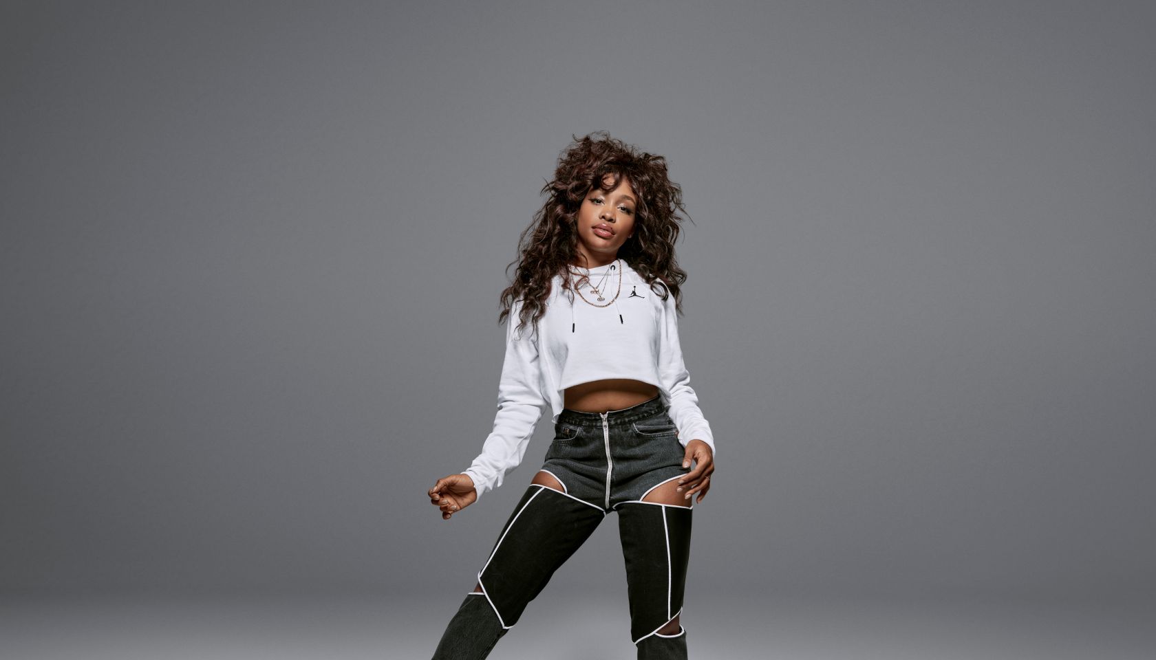 SZA in Jordan Brand gear 2