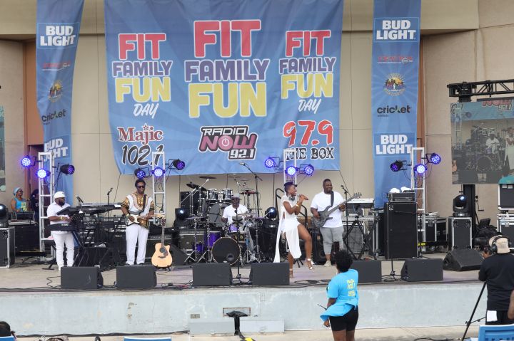 The Dana Jackson Band - Fit Family Fun Day