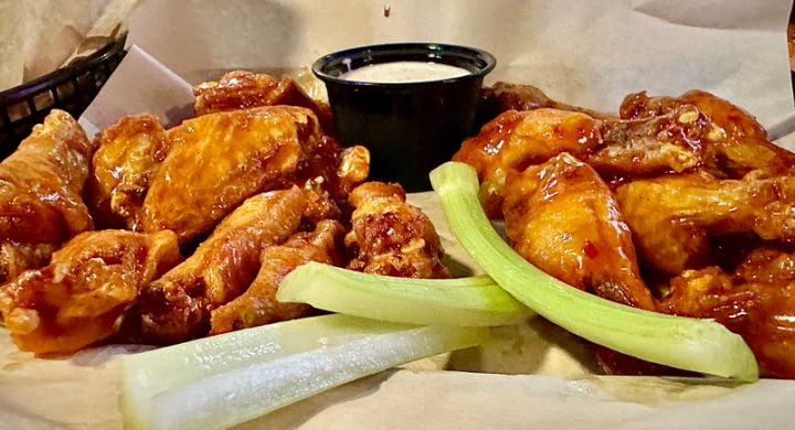 HOOTER'S