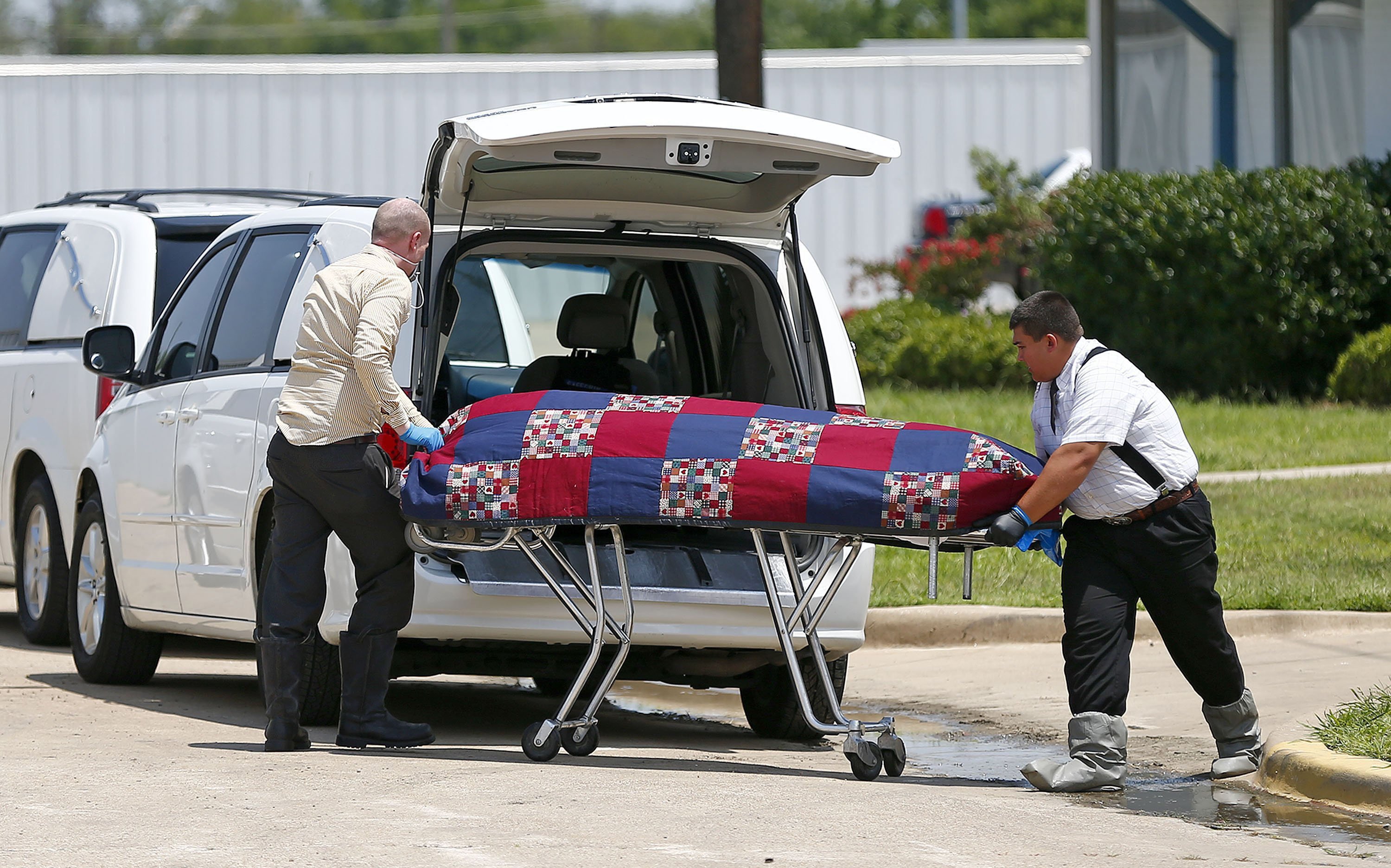 Several bodies found in vacant Fort Worth mortuary