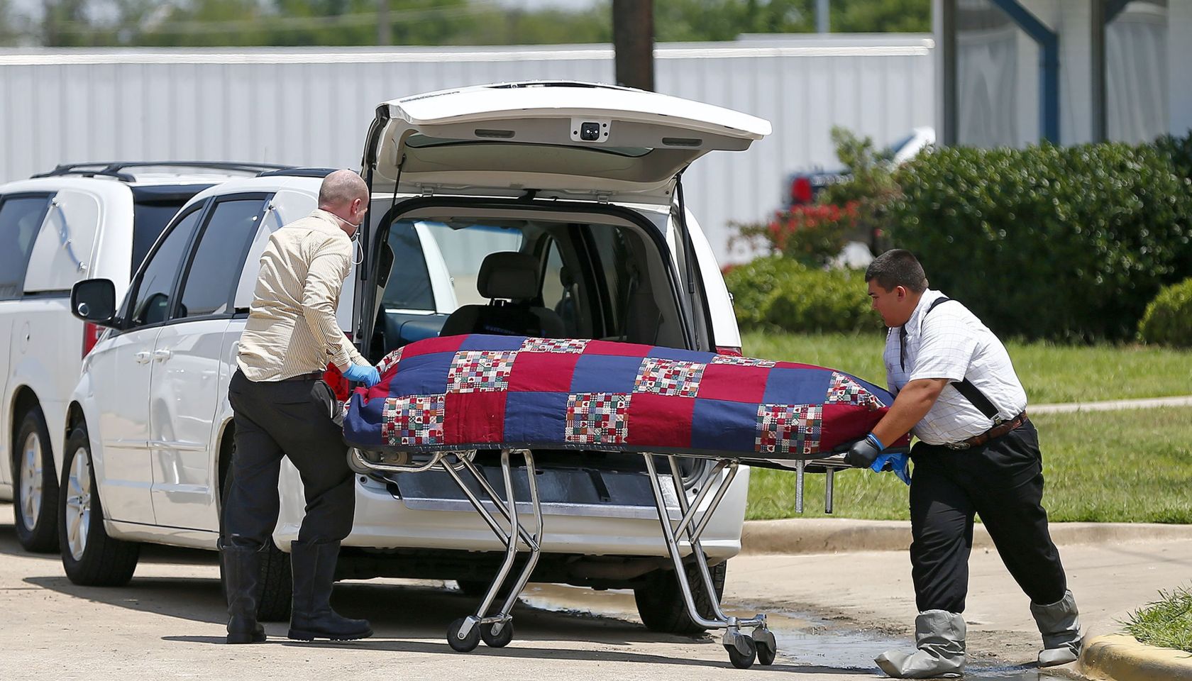 Several bodies found in vacant Fort Worth mortuary