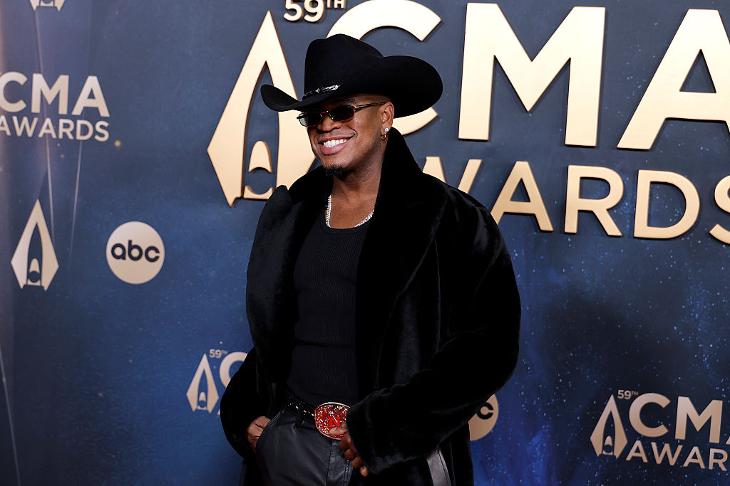 The 59th Annual CMA Awards - Arrivals