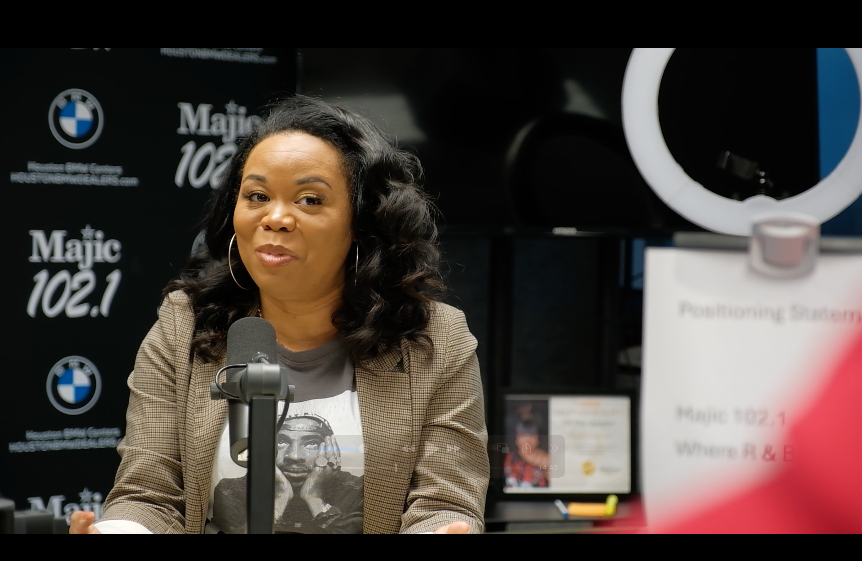 Majic 1021 Interview Holly Charles-Pearson