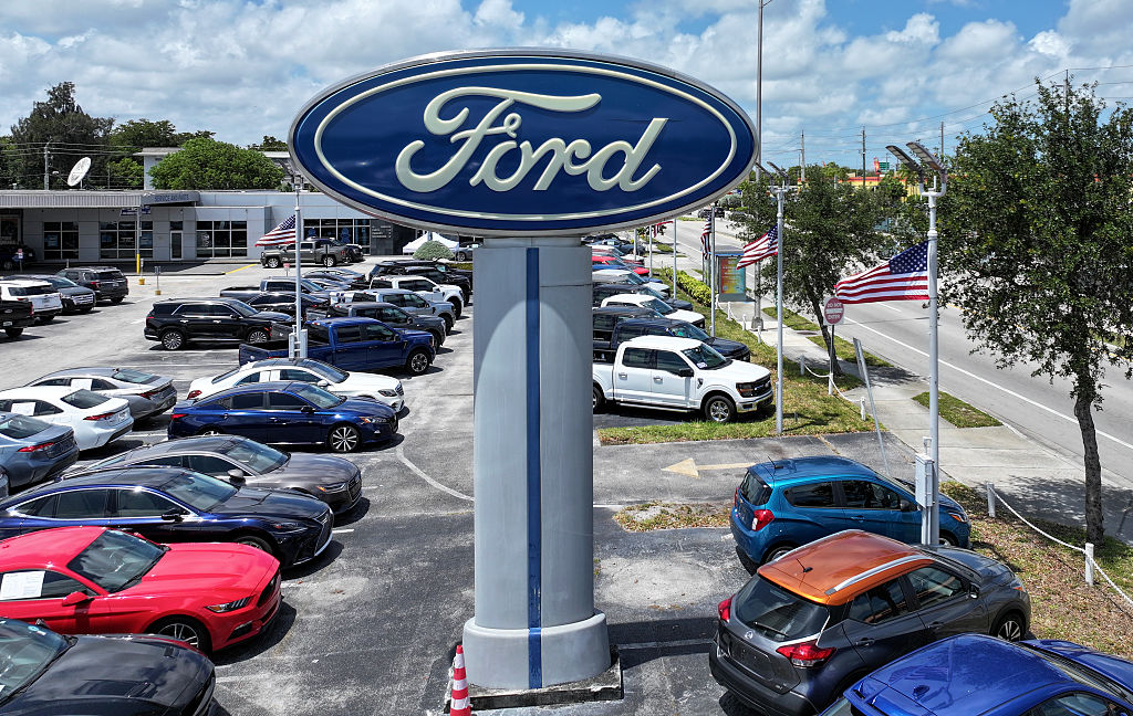 Ford's Profits Plummet 64% In First Quarter